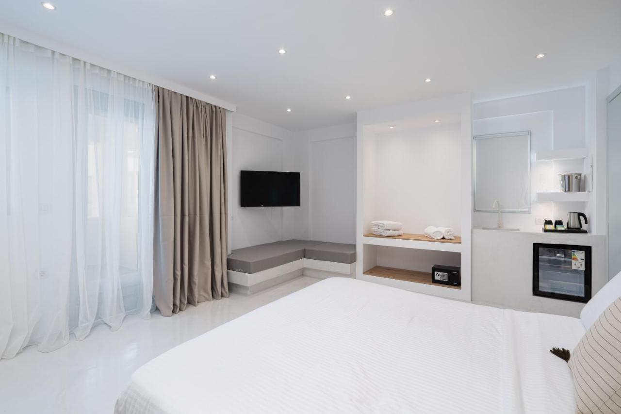 Cycladic Suites & Spa Fira  Extérieur photo