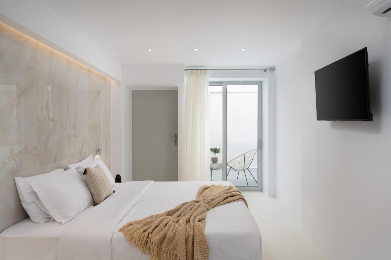 Cycladic Suites & Spa Fira  Extérieur photo