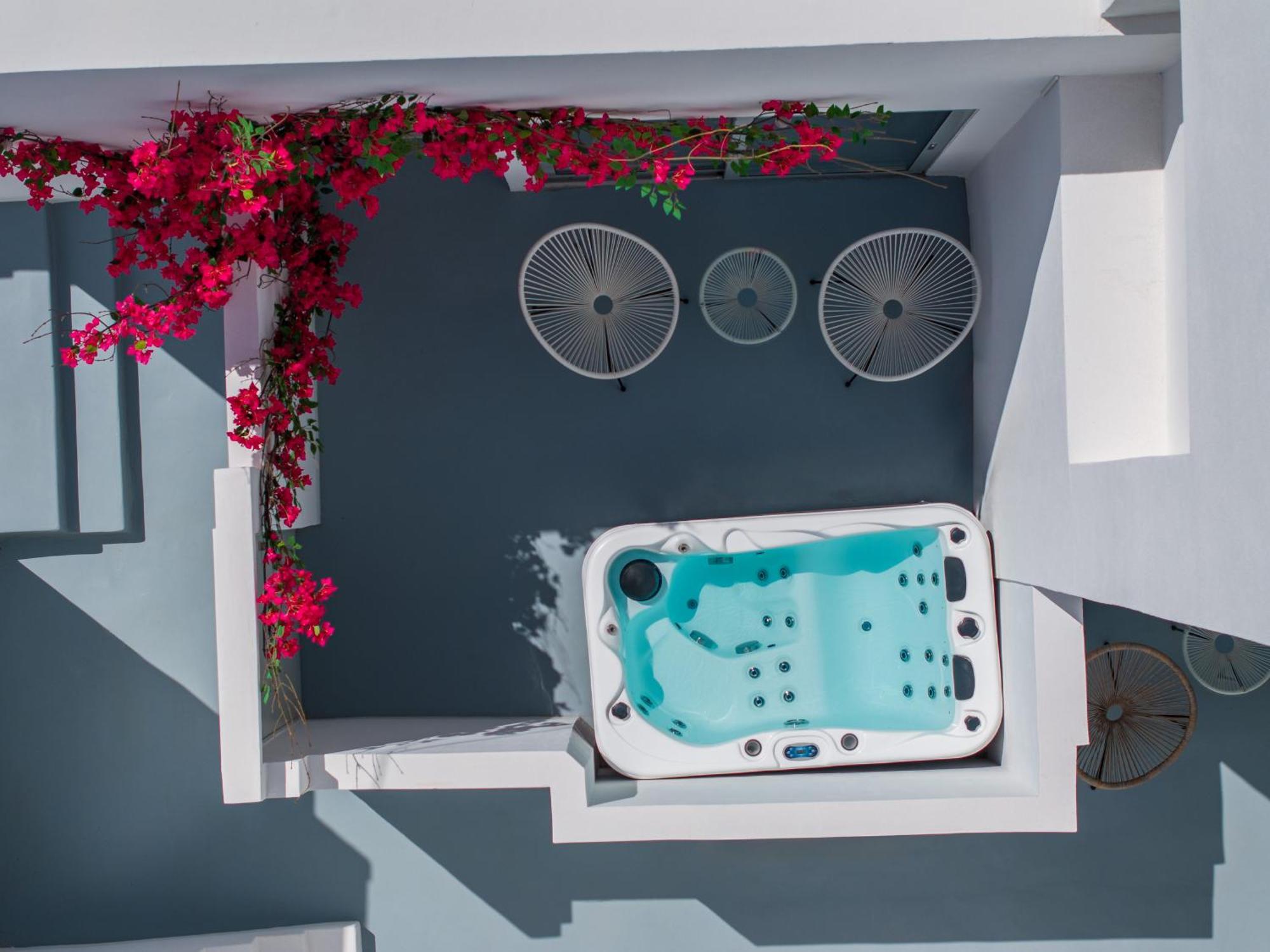 Cycladic Suites & Spa Fira  Extérieur photo